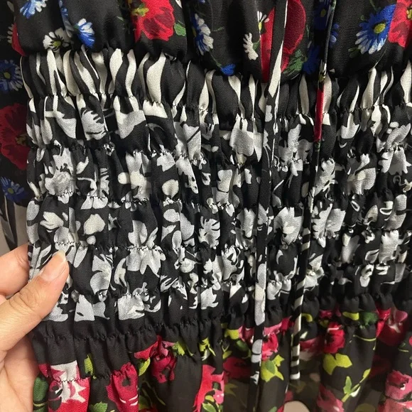 Black floral blouse. Black smocked top. Black floral top - Picture 5 of 7